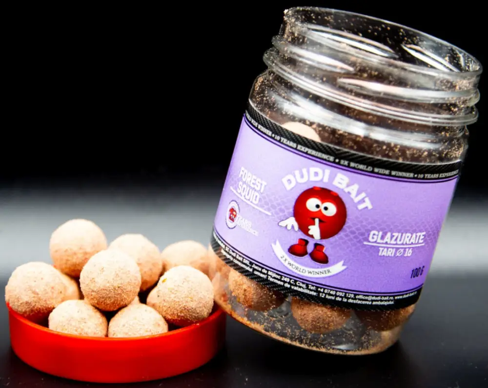 Ofertă limitată Boilies Tare de Carlig Dudi Bait Forest Squid Glazurate Tari, Squid&Fructe de Padure, 100g, 16mm