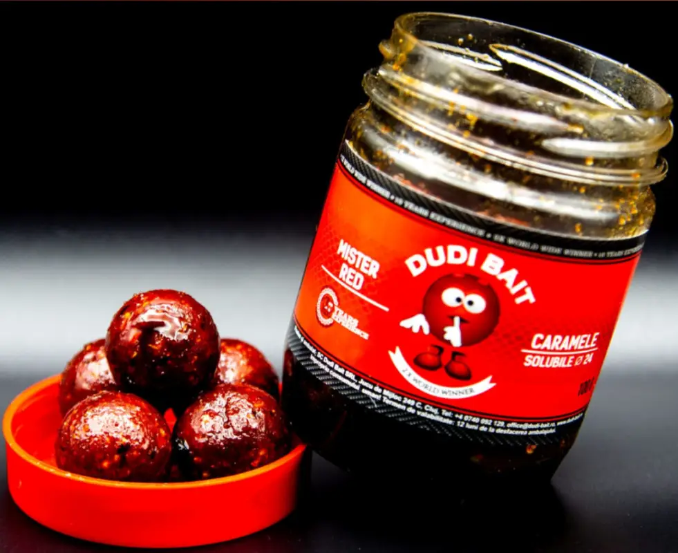 Preferatul clienților Boilies Solubil de Carlig Dudi Bait Mister Red Caramele, Squid&Cranberry, 100g