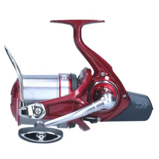 Disponibil imediat Mulineta Daiwa Emblem Surf 45 SCW QD