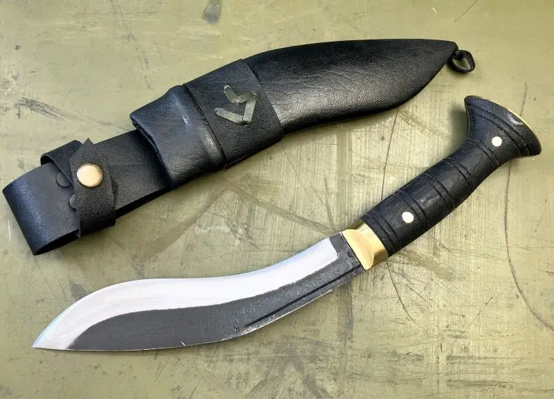Ofertă Gurkhe (Bodyguard), Micarta