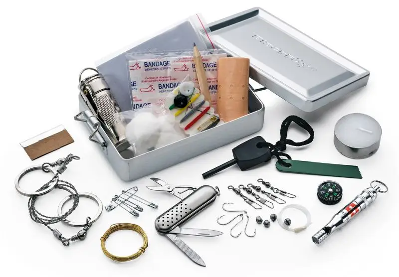 Black Fox Survival Kit Reducere