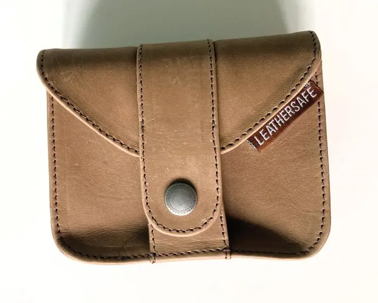 Belt Case tabac Reducere de preț