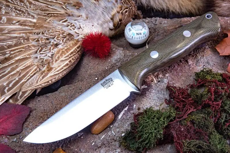 Bravo 1 LT CPM 3V, Green Canvas Micarta, rampless Comandă acum