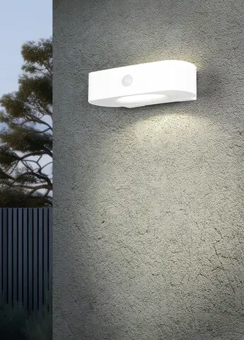 Aplica de perete pentru exterior Bilbao, RL, 21.5x6 cm, 6W, 1x SMD, plastic, alb Cel mai vândut