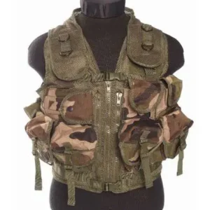 Vestă Tactică CCE Camouflage cu 9 Buzunare – Funcționalitate și Durabilitate în Camuflaj Milita Ofertă limitată
